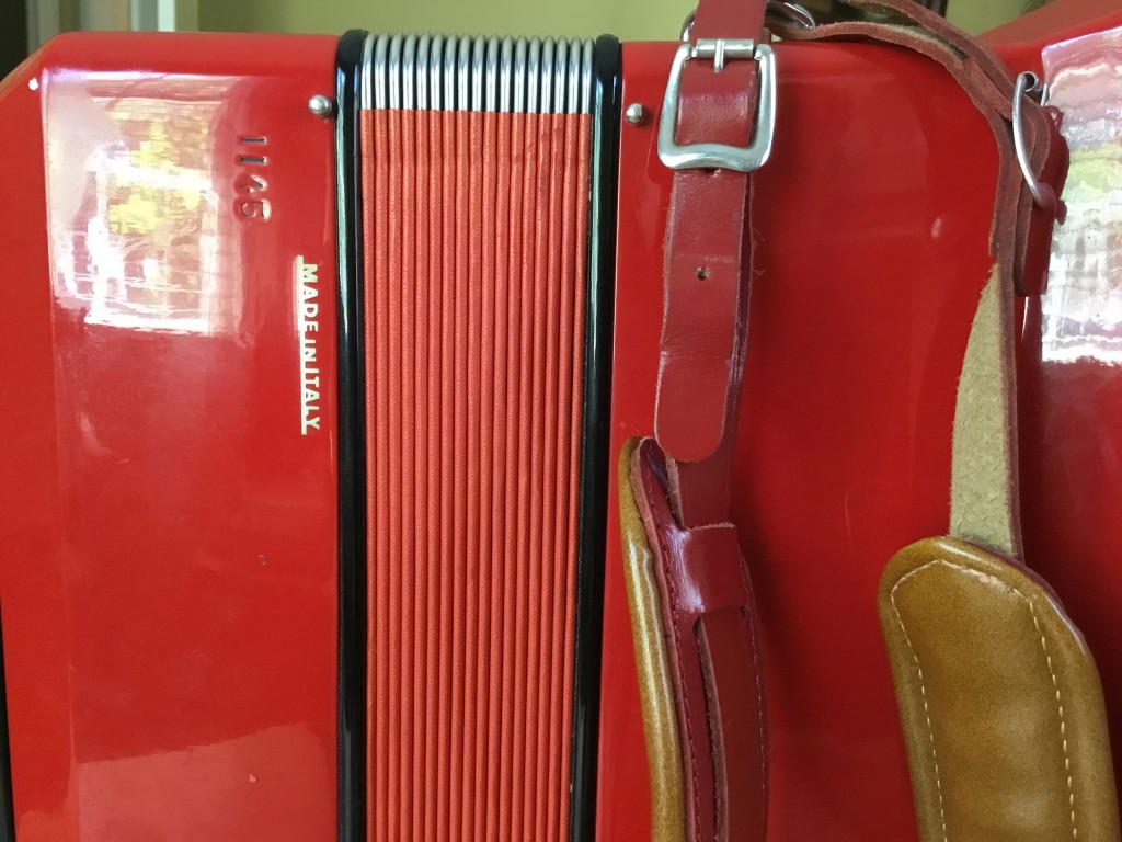 The leather straps are still in excellent condition.